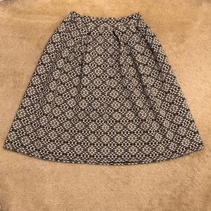 XS Black Patterned Midi Skirt